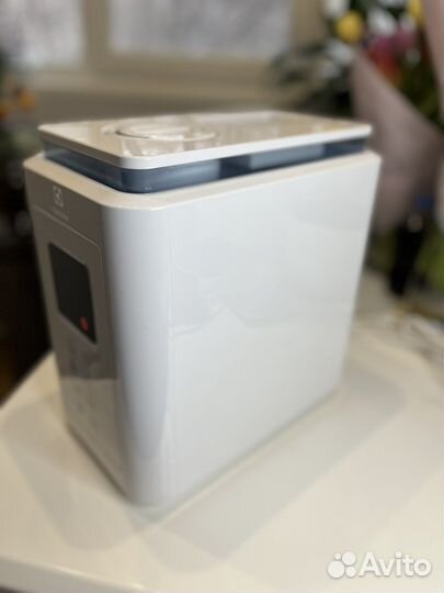 Увлажнитель воздуха Electrolux