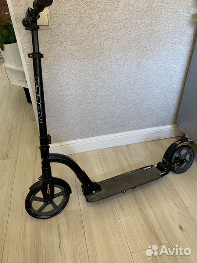 Самокат взрослый Roces 230