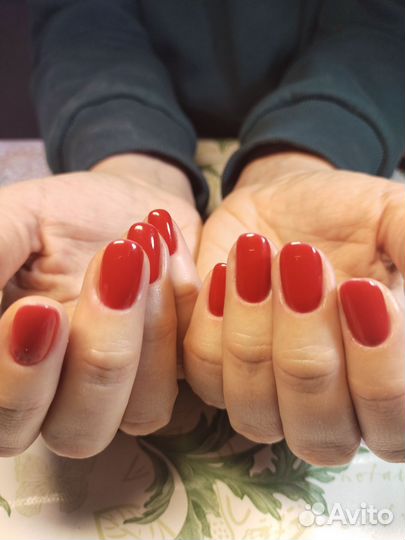 Маникюр и педикюр на Спортивной