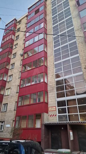 3-к. квартира, 108 м², 7/10 эт.