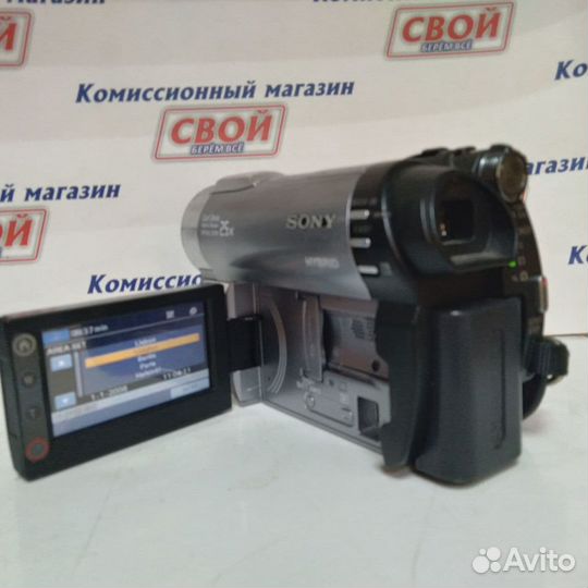 Видеокамера Sony DCR-DVD710E