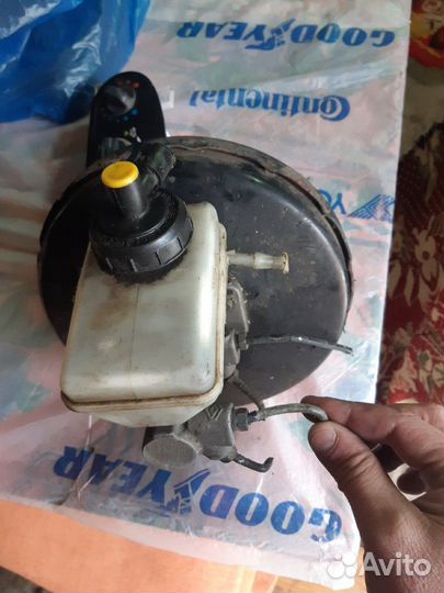 Вакумный усилитель тормозов renault logan