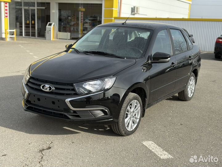 LADA Granta 1.6 МТ, 2024, битый, 10 км