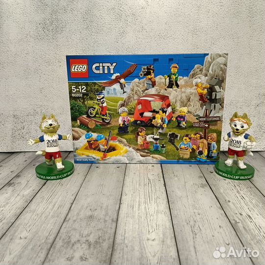 Lego Minifigures. Лего Минифигуры