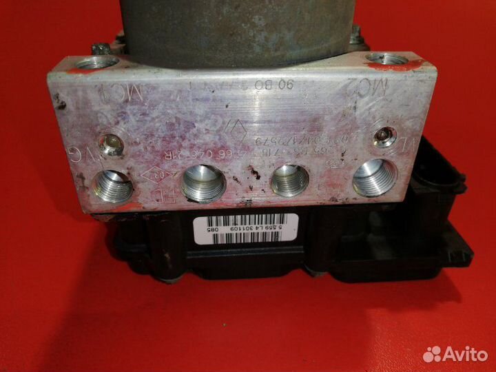 Блок abs Renault Logan LS1Y K4M 2010
