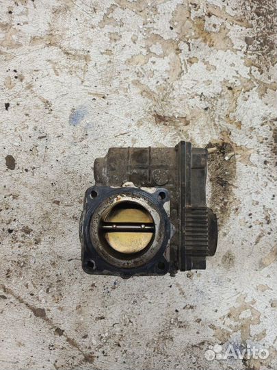 Дроссельная заслонка Nissan Almera Classic седан