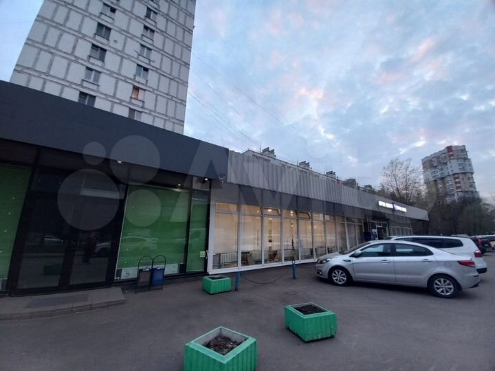 Торг. пл. с алко лицензией в шаге от метро, 120 м²