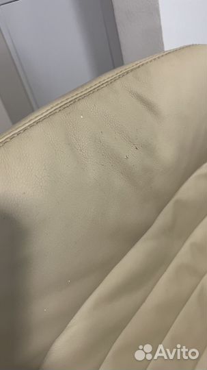 Офисное кожанное кресло руководителя