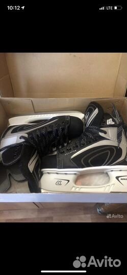 Коньки хоккейные