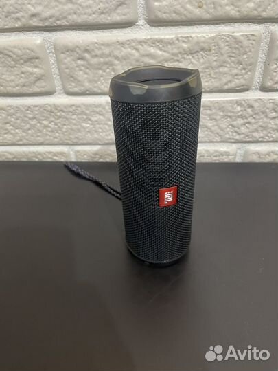 Колонка jbl