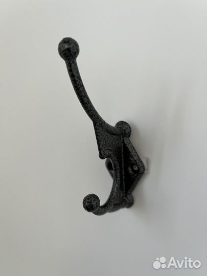 Крючки для одежды