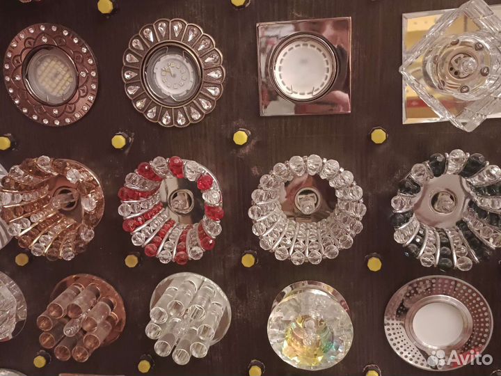 Светильник точечный