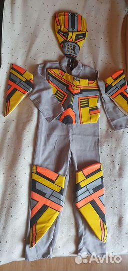 Костюм робота