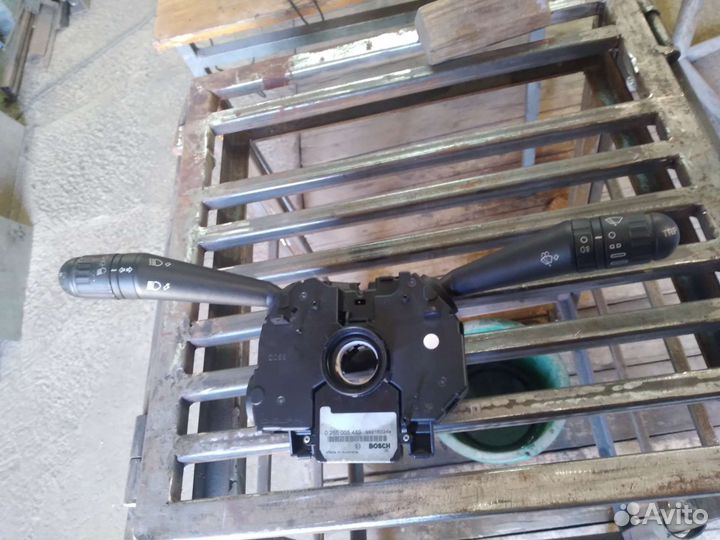 Подрулевой переключатель iveco