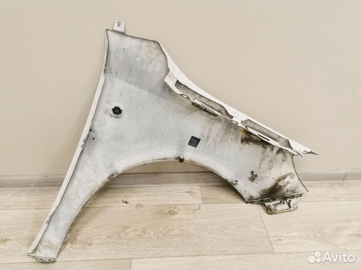 Крыло переднее левое skoda fabia 2