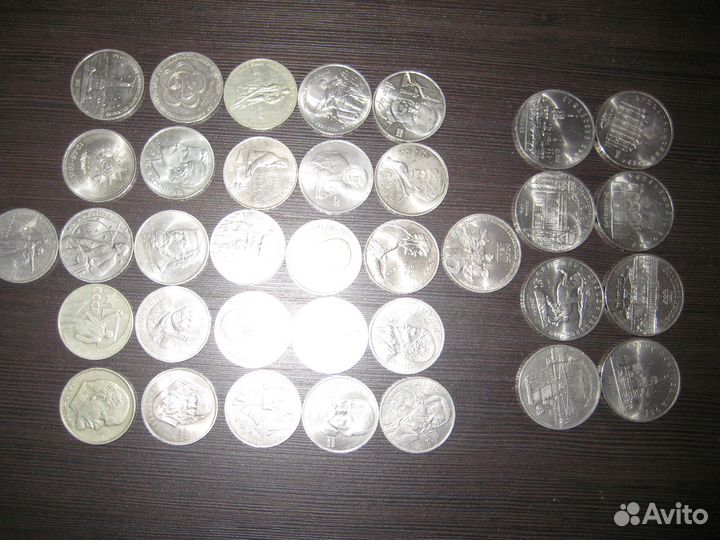 Юбилейные монеты