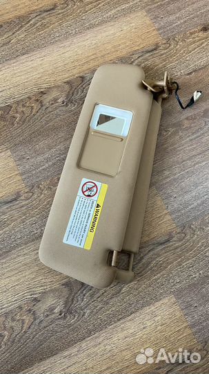 Козырек солнцезащитный левый Porsche Cayenne 955