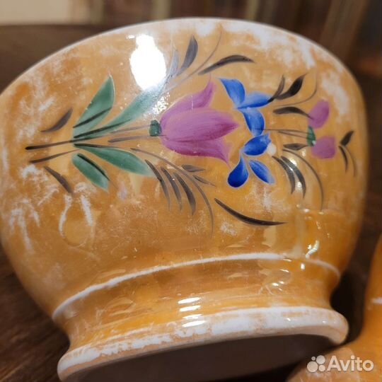 Салатник и молочник Красный фарфорист с.Грузино