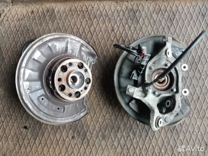 Кулак задний Mercedes W204 W207