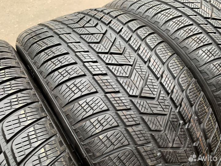 Pirelli Scorpion Winter 285/40 R21