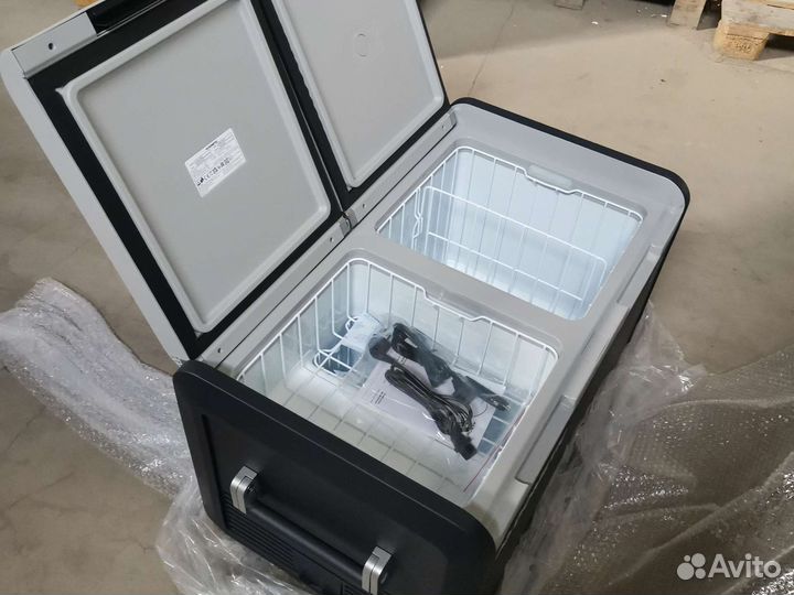 Автохолодильник Компрессорный Dometic CFX3 75DZ