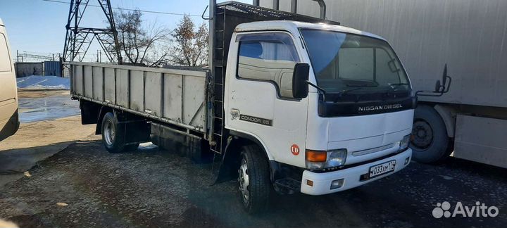 Грузоперевозки.3-5 тонн.6 метров.Бортовой открытый