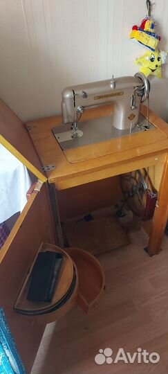 Швейная машина подольск ножная
