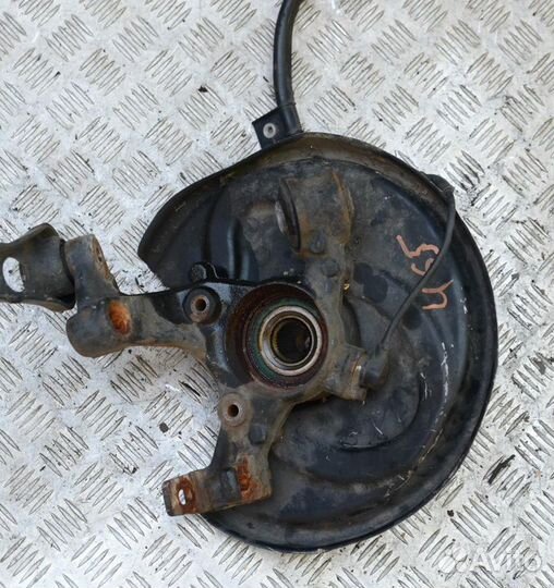 Кулак поворотный задний правый Audi A4 B7 (2005