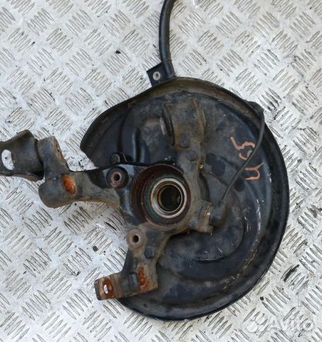 Кулак поворотный задний правый Audi A4 B7 (2005