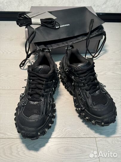 Кроссовки Balenciaga defender piercing