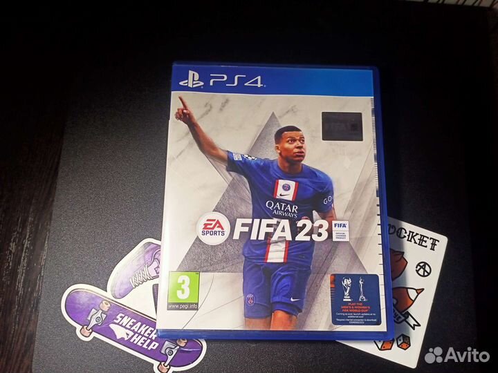 Play Station 4 slim