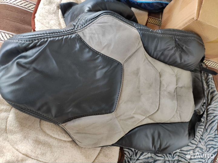 Автомобильные чехлы Форд Фиеста