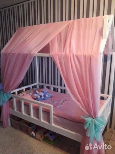 Детские кроватки-домики