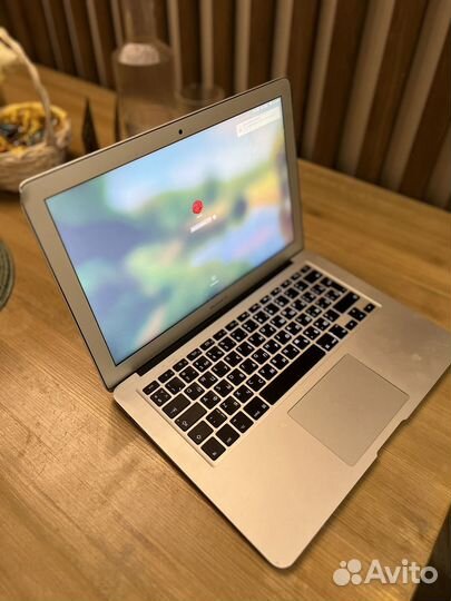 Macbook air 13 early 2015