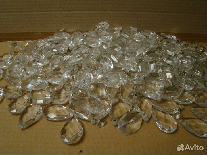 Хрустальные подвески для люстры. 200 штук. Б/У