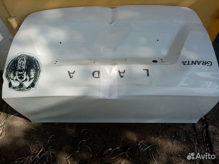 Продам крышку богажника на ладу гранту