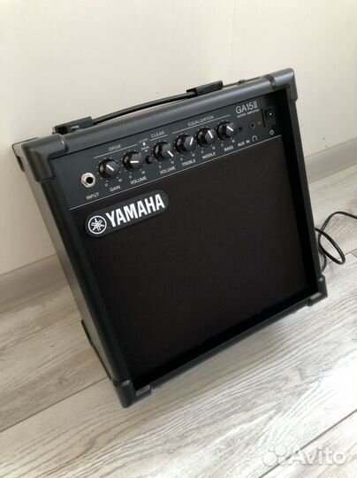 Гитарный комбоусилитель Yamaha GA 15II