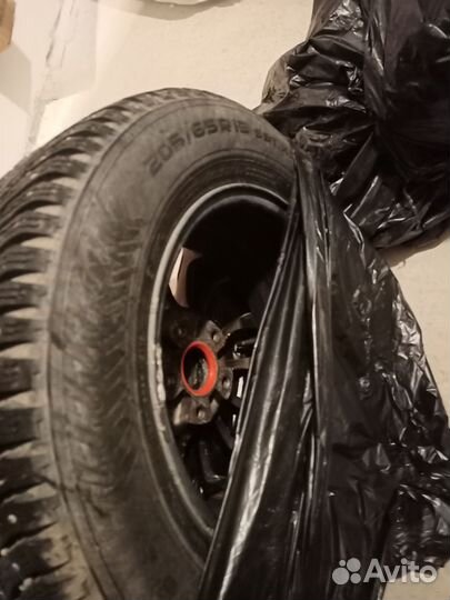 R15 Nokian Tyres Hakkapeliitta R 205/65, PCD 5x112 DIA 57