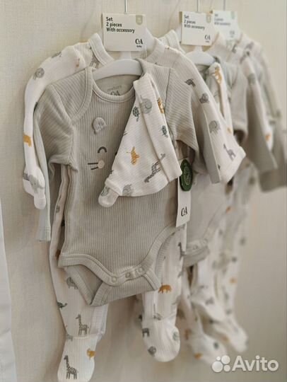 Комбинезон боди шапочка С&А