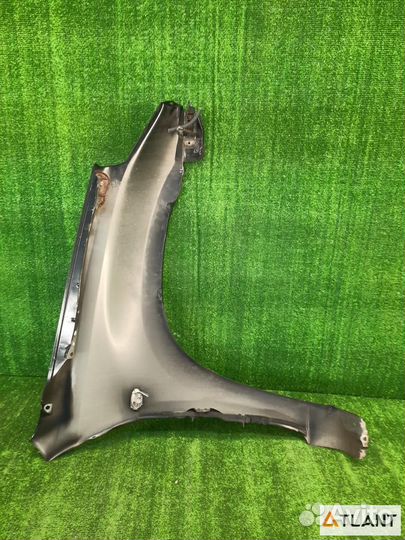 Крыло переднее левое toyota RAV4