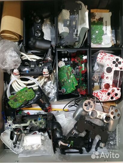 Запчасти для геймпадов PlayStation и Xbox
