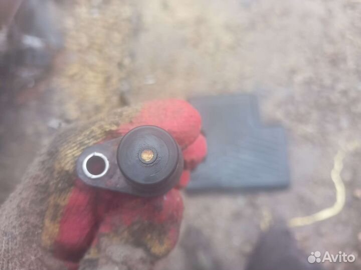 Датчик положения коленвала kia rio 2 jd G4EE