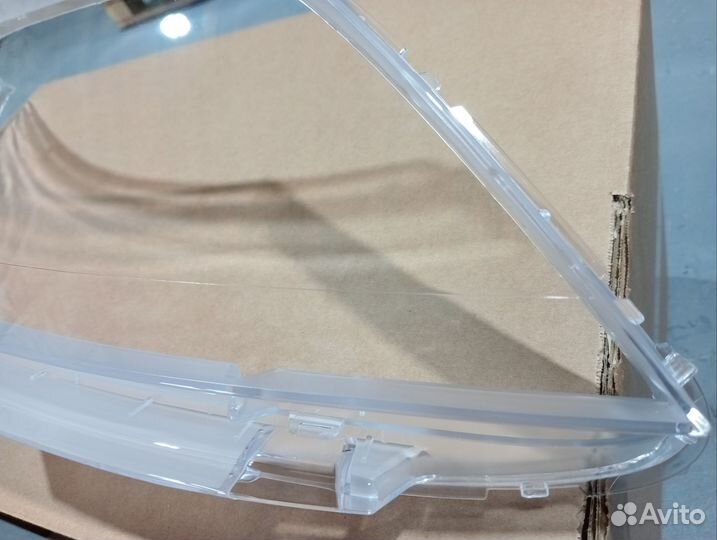 Стекло фар новые L/R Kia Rio 3 дорест