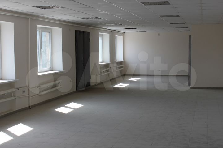 Свободного назначения, 140 м²
