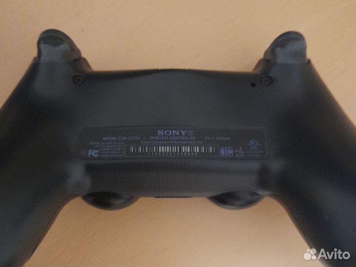 Джойстик Sony PS4