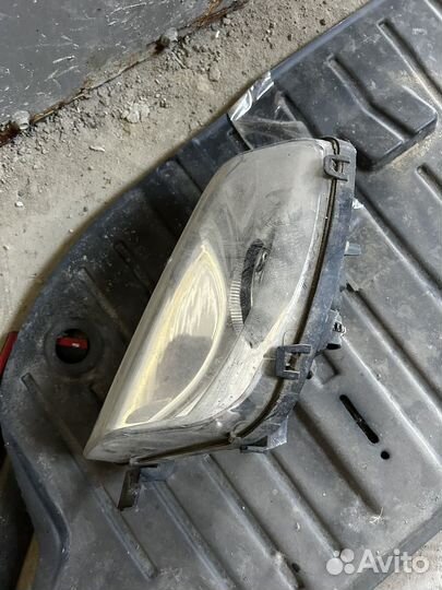 Противотуманная фара peugeot 308
