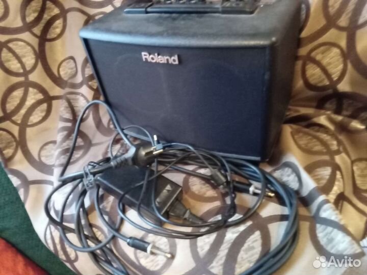 Комбик гитарный Roland Acoustic chorus AC33 stereo
