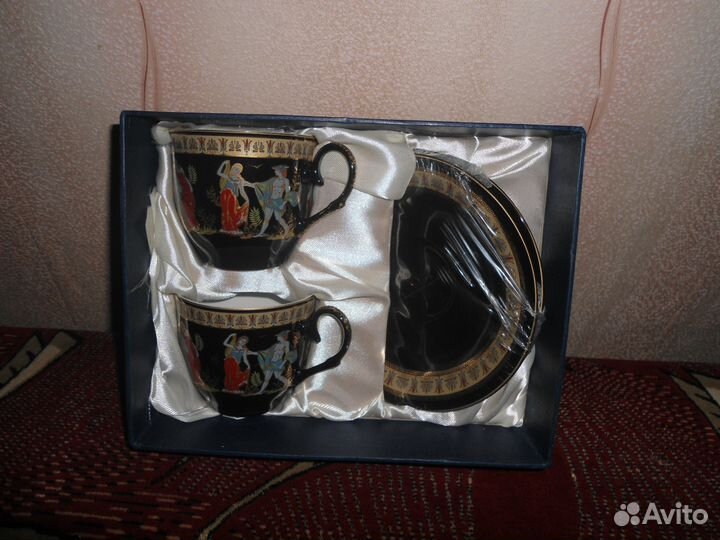 Чайная посуда и тарелки