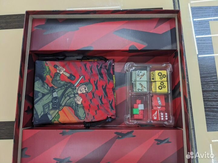 Настольная игра Натиск