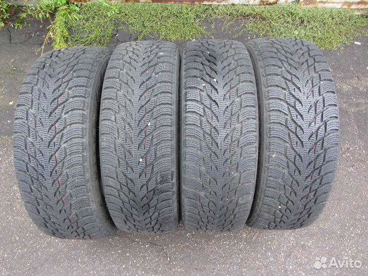 Nokian Tyres Hakkapeliitta R3 SUV 215/65 R16 102R